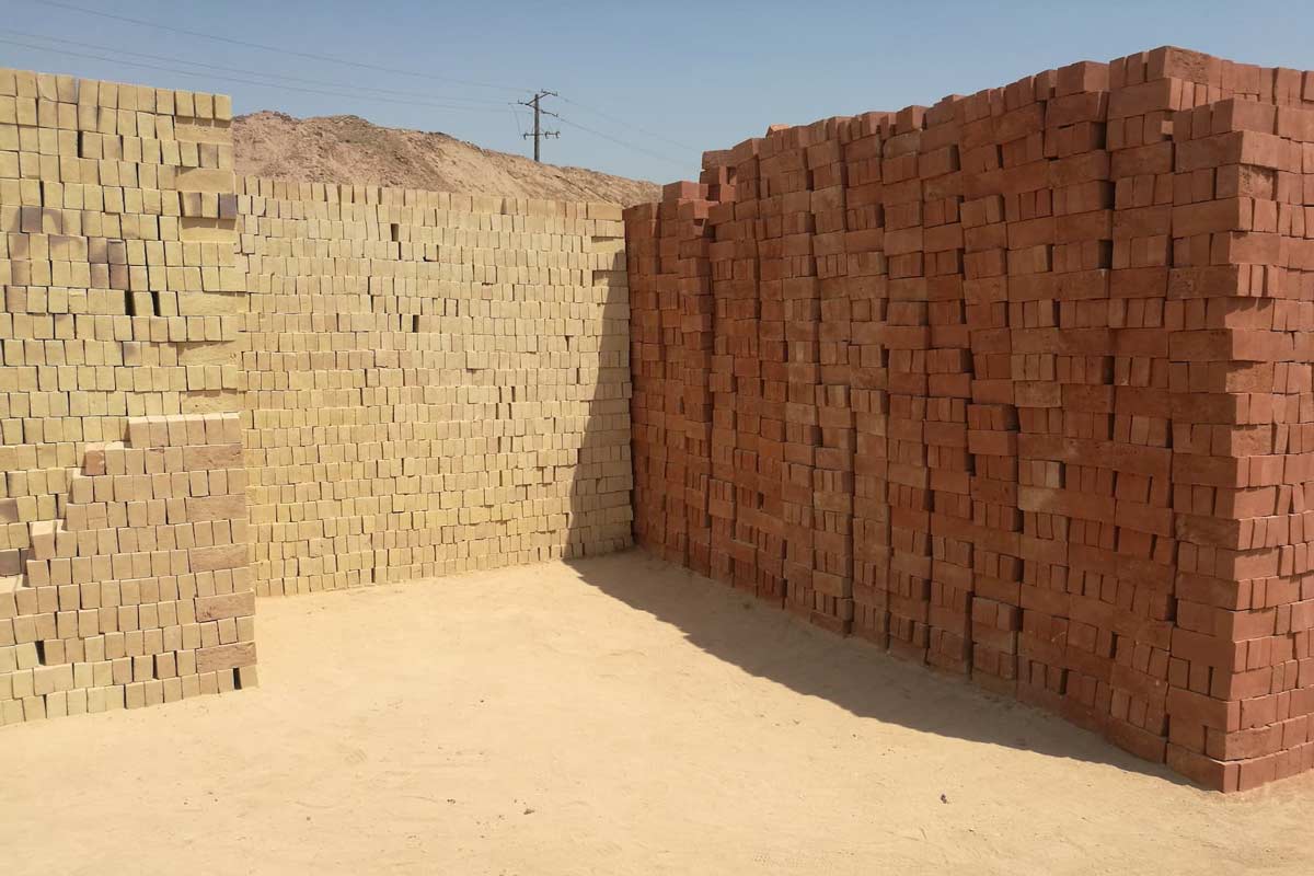 نحوه اجرای آجر قزاقی + نکات مهم در نصب 1 نحوه اجرای آجر قزاقی