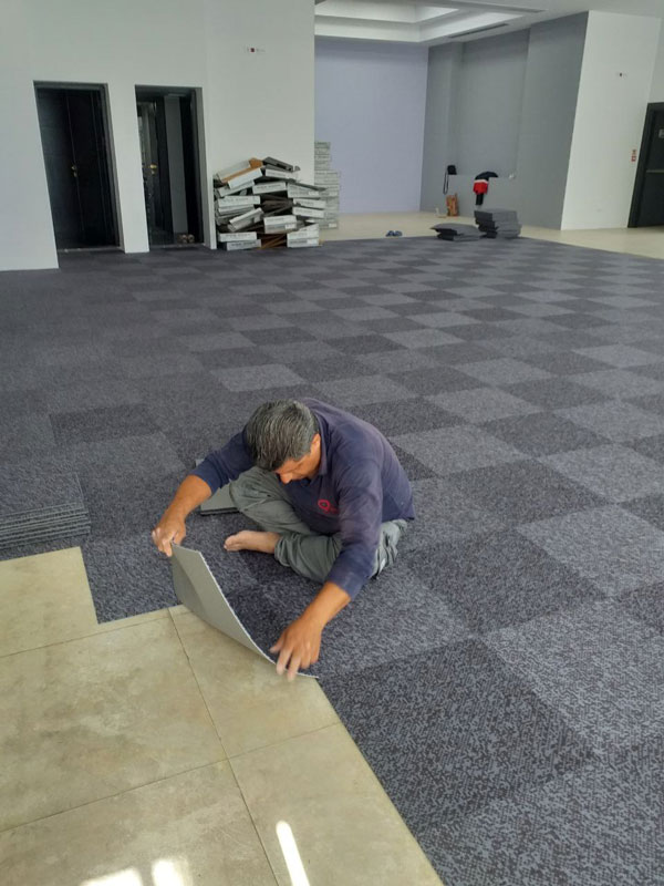 خرید و قیمت موکت اداری گامان تزیین 42 IMG 20250607 190056 802