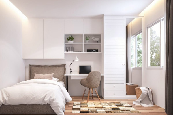 بهتر است از رنگ‌های روشن و خنثی استفاده کنید. زیرا فضا را بزرگ‌تر و دلبازتر نشان می‌دهند.