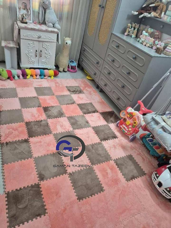 موکت پازلی سرکار خانم متقی از بلوار دانشجو مشهد 2 motaghi1